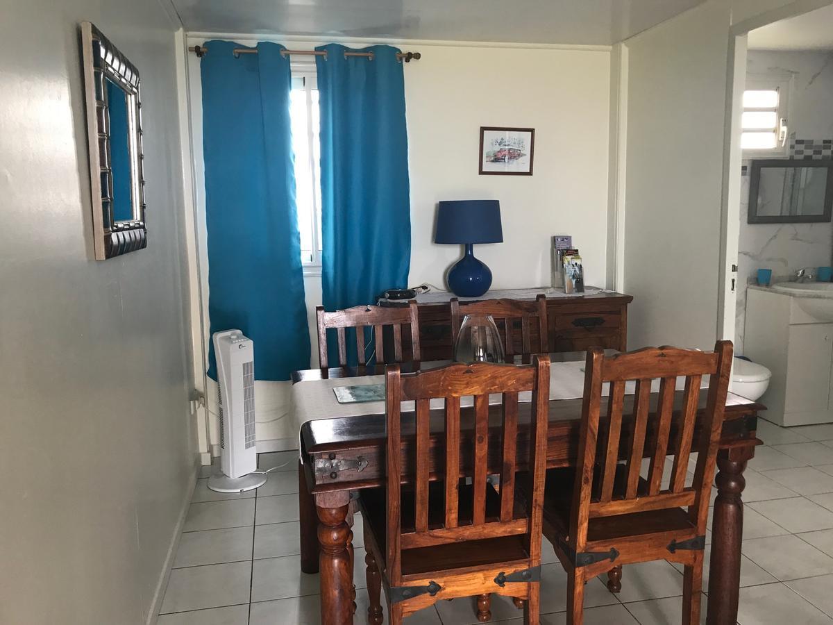 Les Bungalows Du Mont-Auban Sainte-Clotilde Kültér fotó